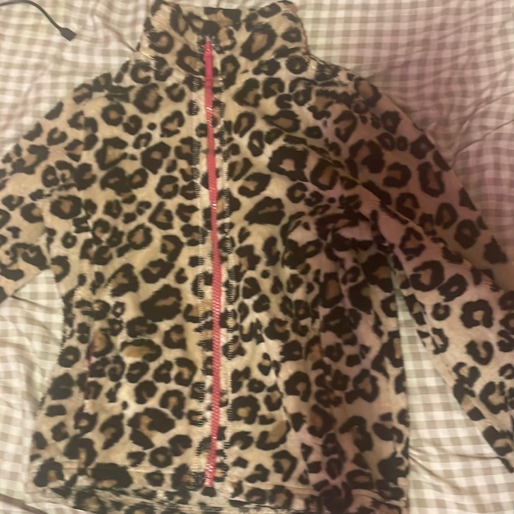 Cheetah print girl sweater